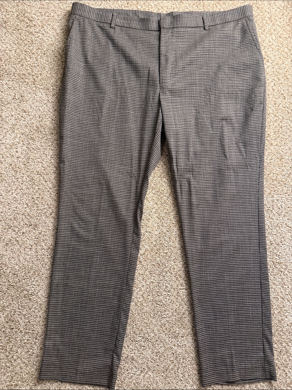 Tommy Hilfiger Men's Dress Pants in Black and Gray Micro Check